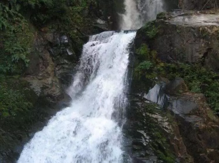 Hotelli Kila Tai Tai Lodge