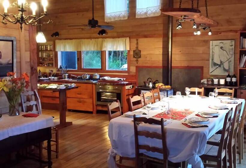 هتل Kila Tai Tai Lodge