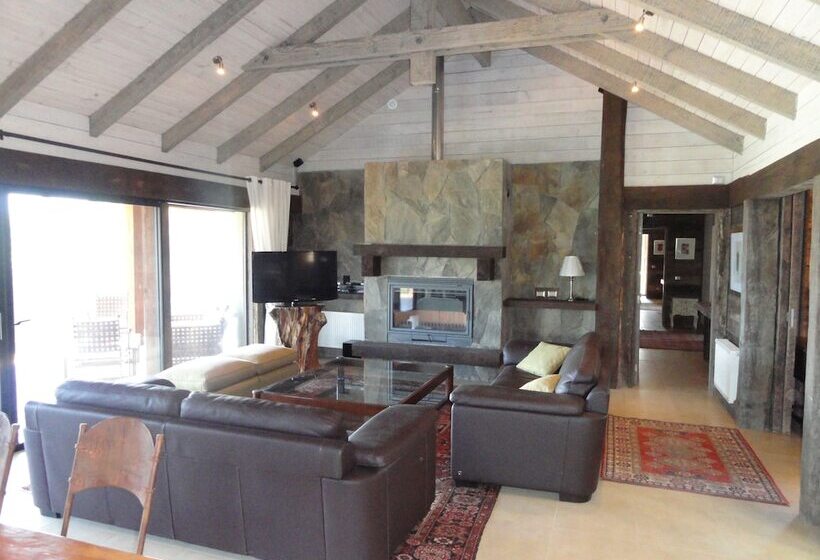 هتل Kila Tai Tai Lodge