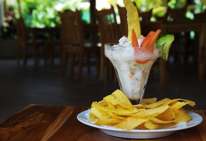 هتل Las Palmeras Beach