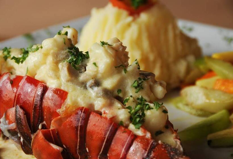 هتل Las Palmeras Beach