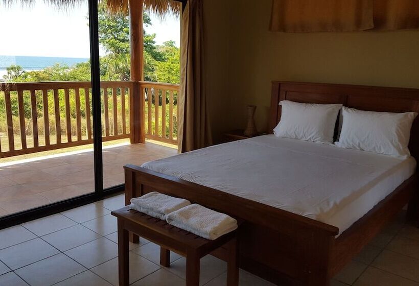 هتل Las Palmeras Beach