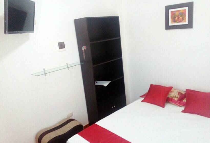 Hotel Las Palmeras De Pisco