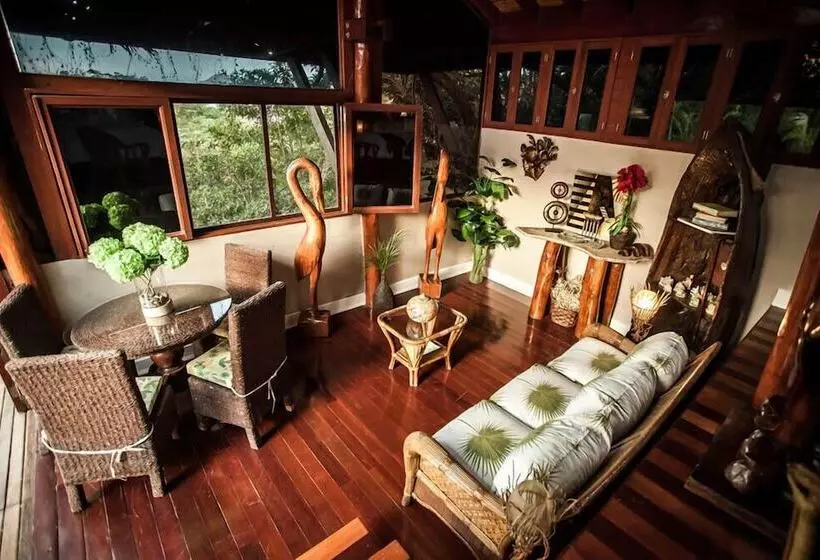 ホテル Momotombo Lake Resort & Villas