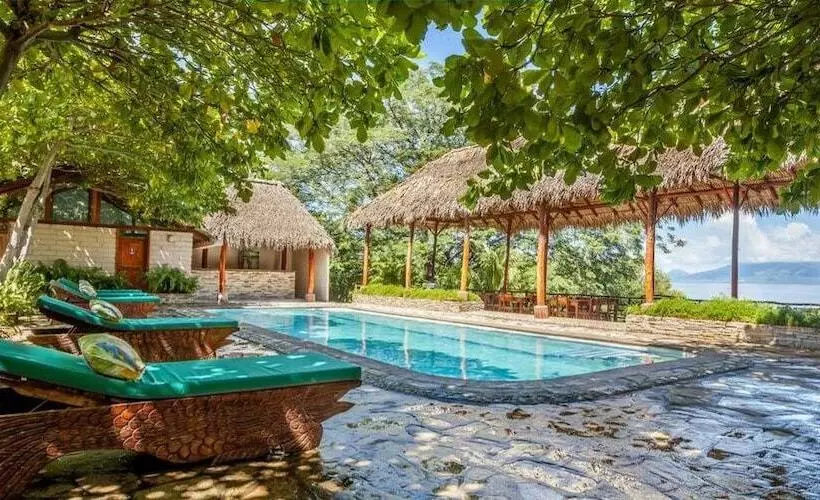 ホテル Momotombo Lake Resort & Villas
