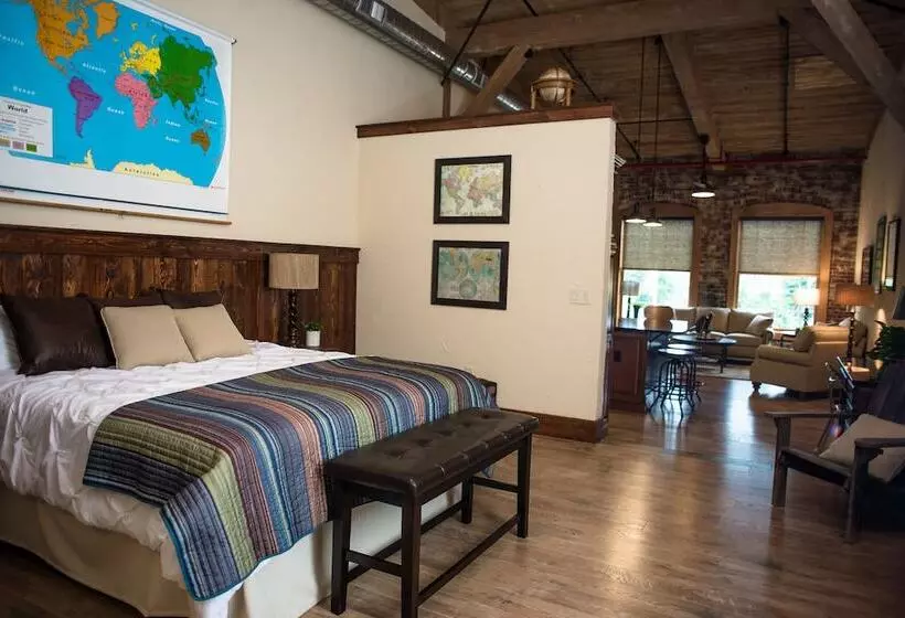 Hotelli Rusty Rail Brewing Co