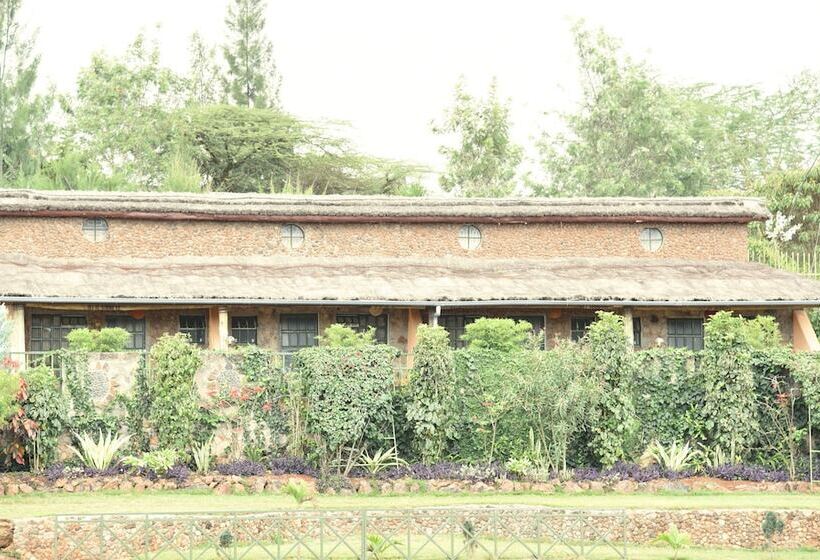 هتل The Old Kings Lodge And Resort