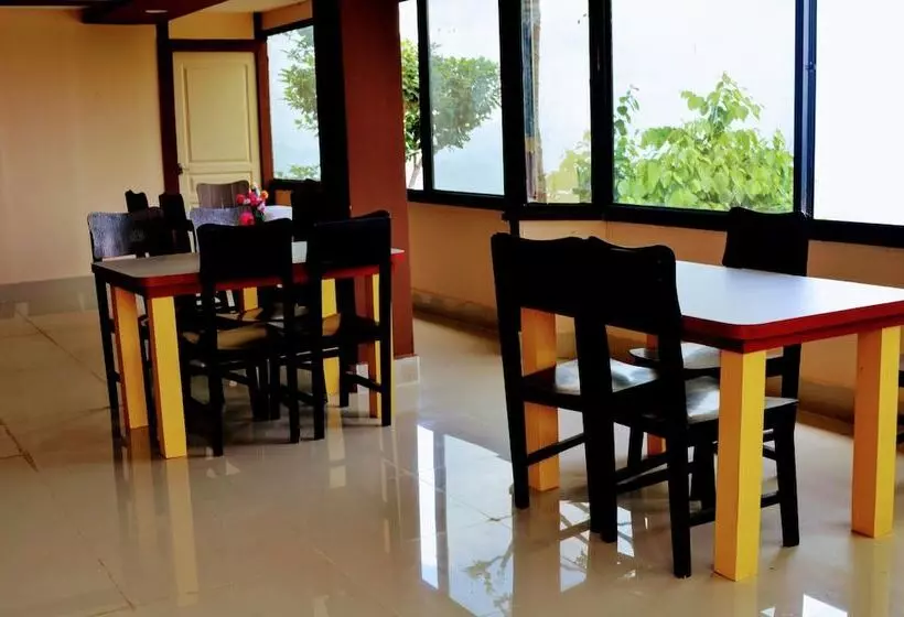 هتل Zambala Halesi Resort