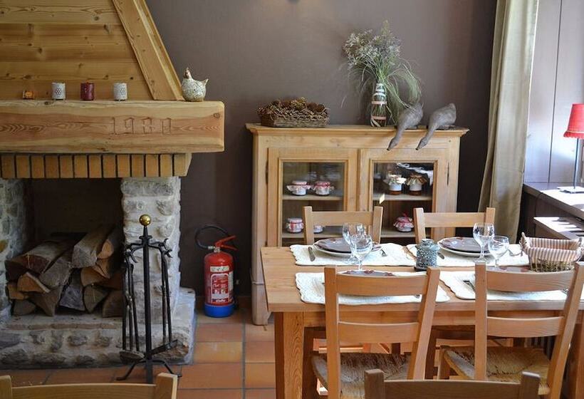 Hôtel Restaurant L Adray