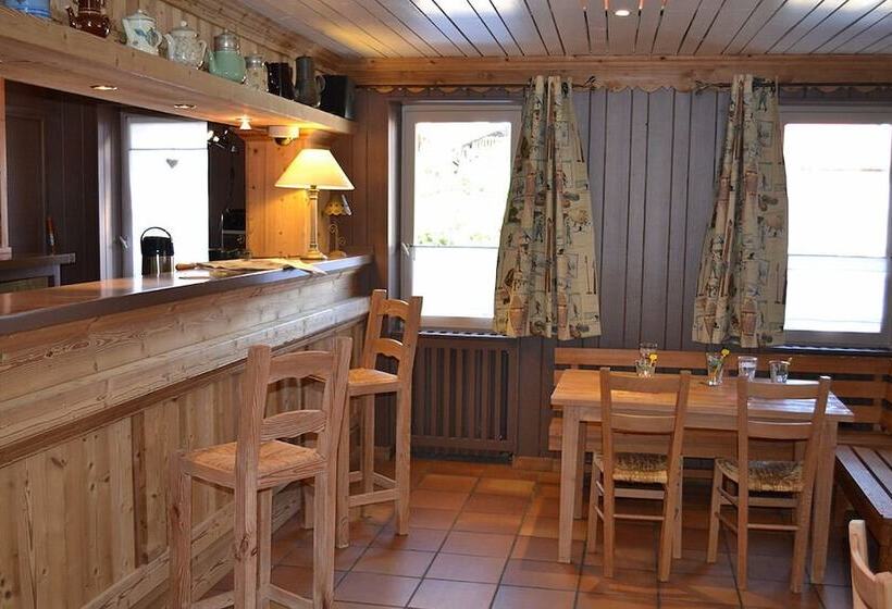 Hôtel Restaurant L Adray