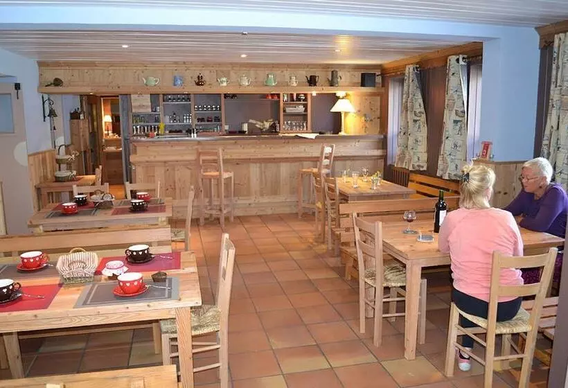 Hôtel Restaurant L Adray
