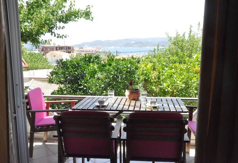 بنسيون Filia Rooms & Apartments