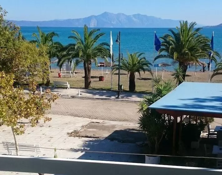 Majatalo Flisvos Rooms