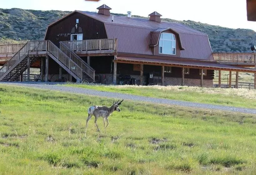 Majatalo Monster Lake Ranch