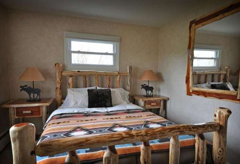 Panzió Monster Lake Ranch