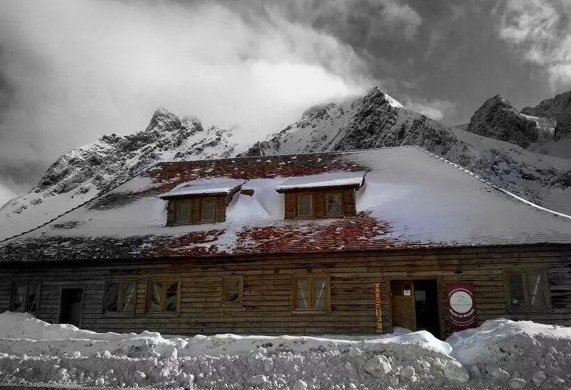 Portezuelo Del Viento   Mountain Hostel