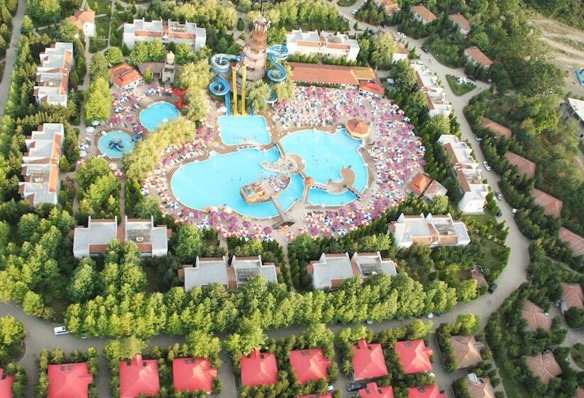 استراحتگاه Atlant Holiday Village