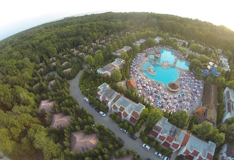 استراحتگاه Atlant Holiday Village