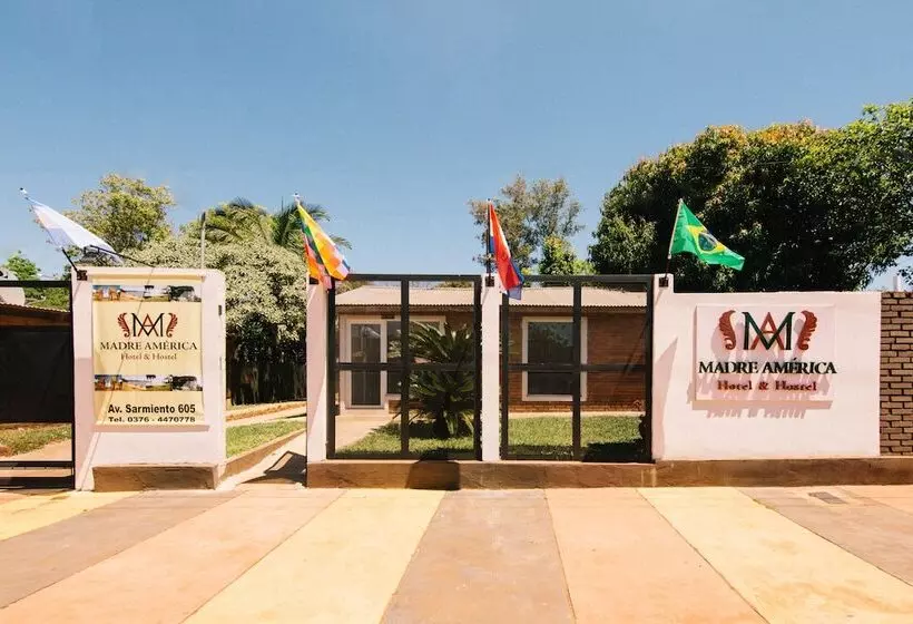 Retkeilymaja Posada Madre America