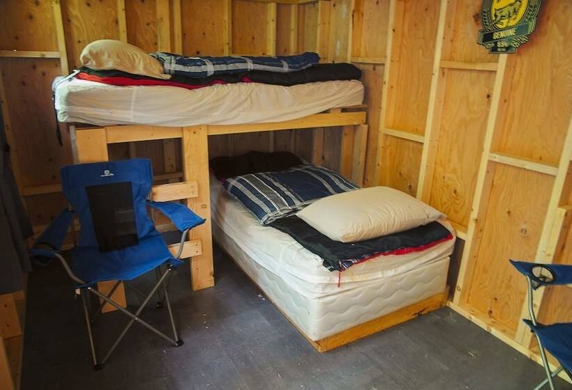 ユースホステル Rocky Mountain Bunkies