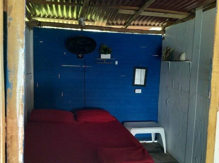 تختخواب و صبحانه Posada Puerta Del Sol