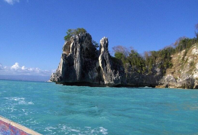 تختخواب و صبحانه Suites La Colline