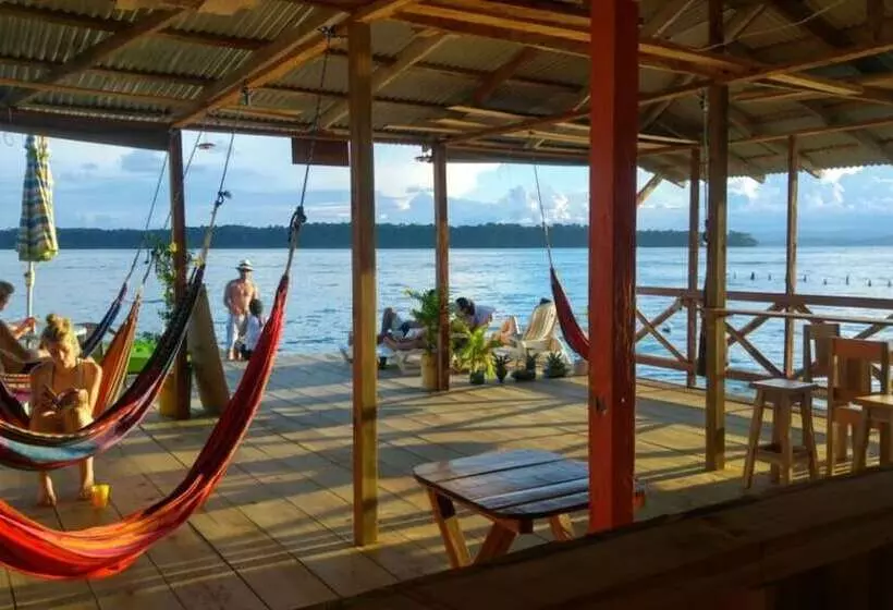 簡易ホテル El Jaguar