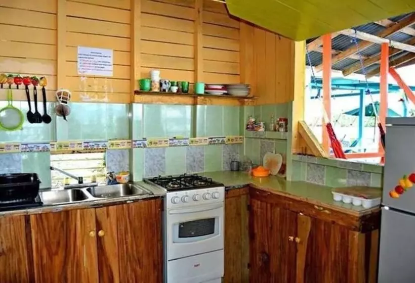 簡易ホテル El Jaguar