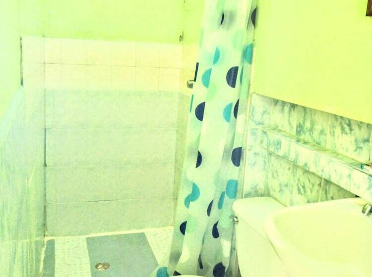 مسافرخانه El Jaguar