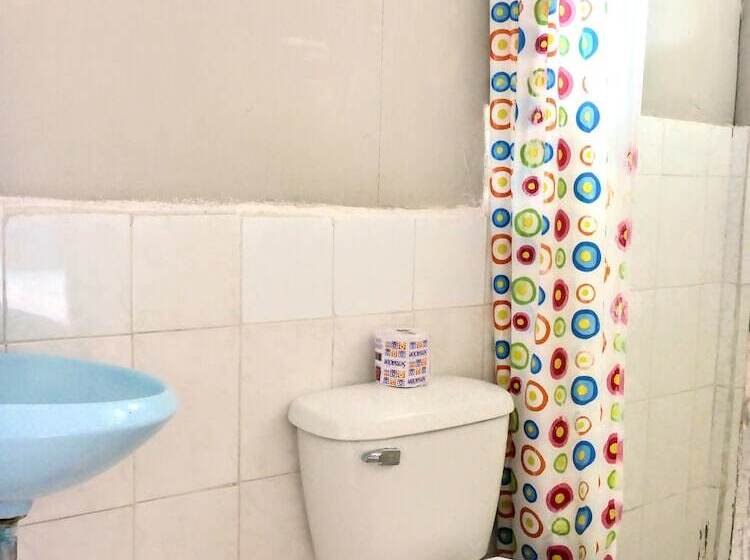 مسافرخانه El Jaguar