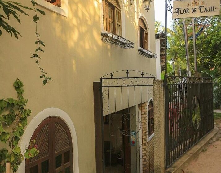 Hostel Flor De Caju