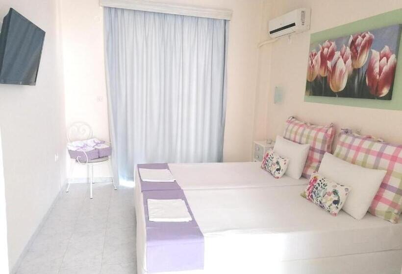 בית מלון כפרי Akrogiali