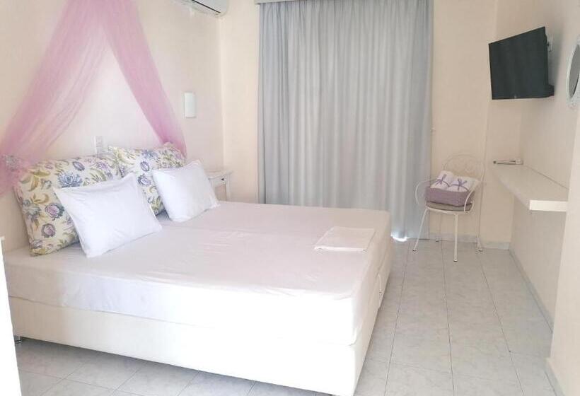 בית מלון כפרי Akrogiali