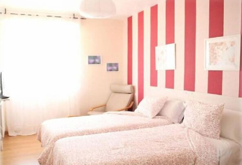 فندق Alojamientos Estela