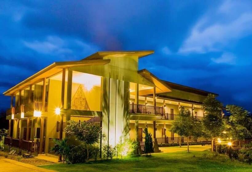 ホテル Baan Pailyn Resort Lamphun