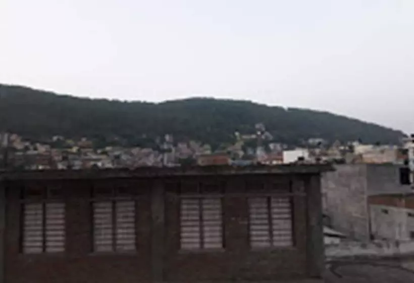 هتل Crown