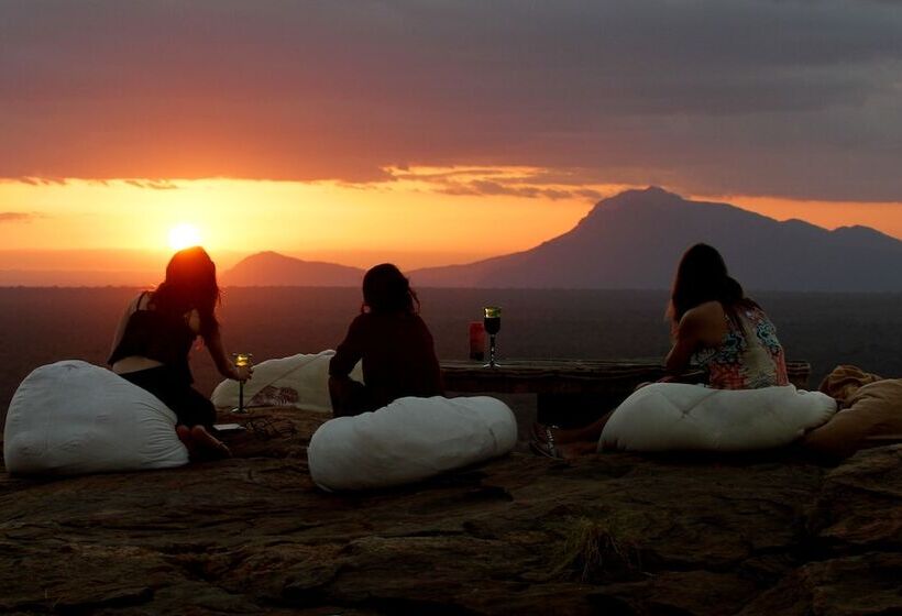 هتل H12 Kipalo Hills