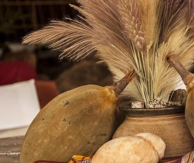 هتل H12 Kipalo Hills