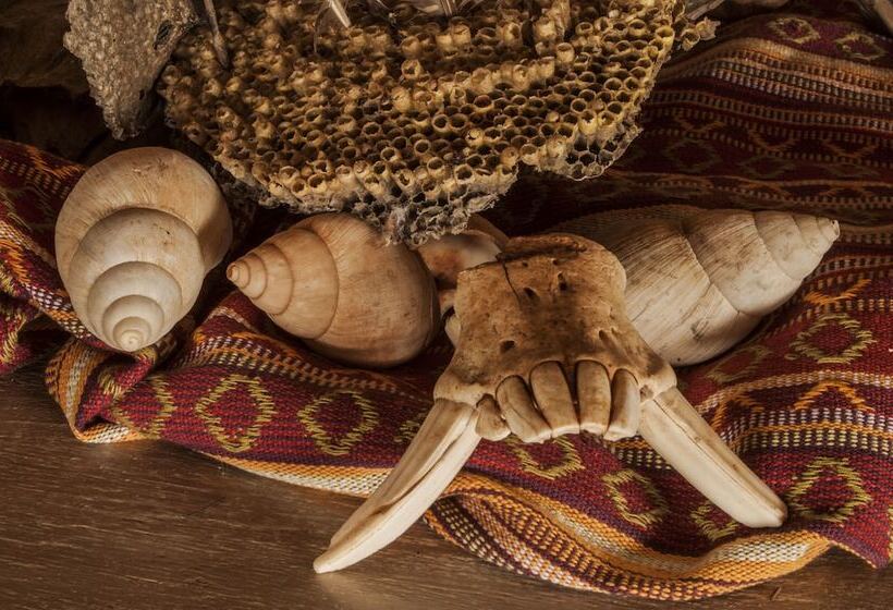 هتل H12 Kipalo Hills