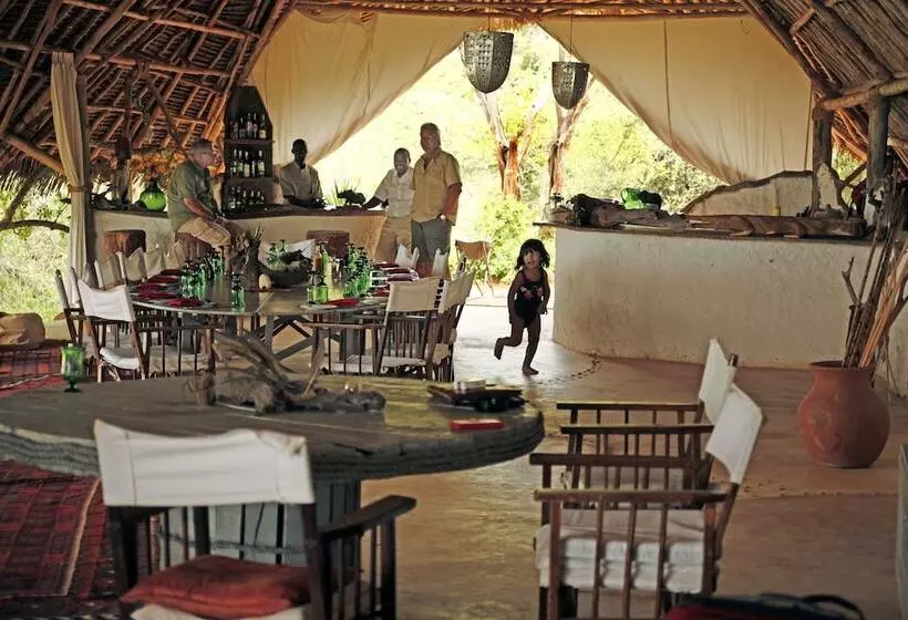 هتل H12 Kipalo Hills