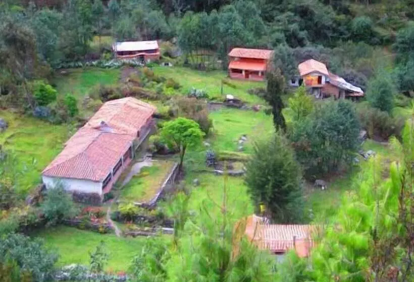 Hotelli Hospedaje Illariy