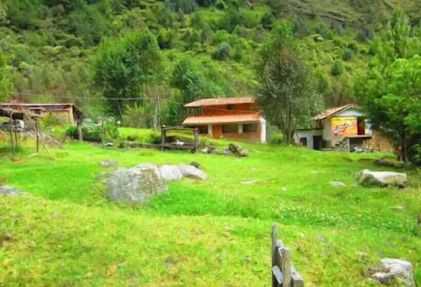 Hotelli Hospedaje Illariy