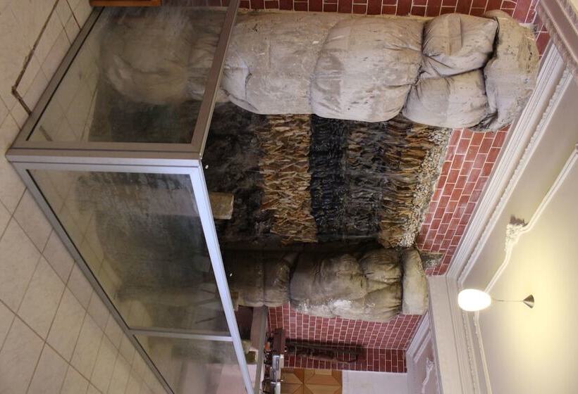 هتل Hôtel Belavie