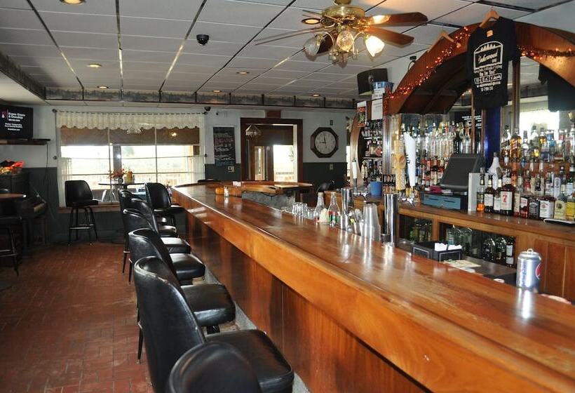 ホテル Lakewood Lodge & Restaurant