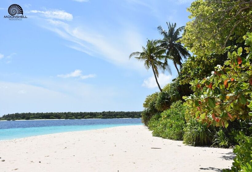 هتل Moonshell Residence