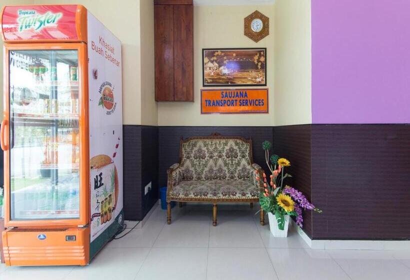 ホテル Saujana City