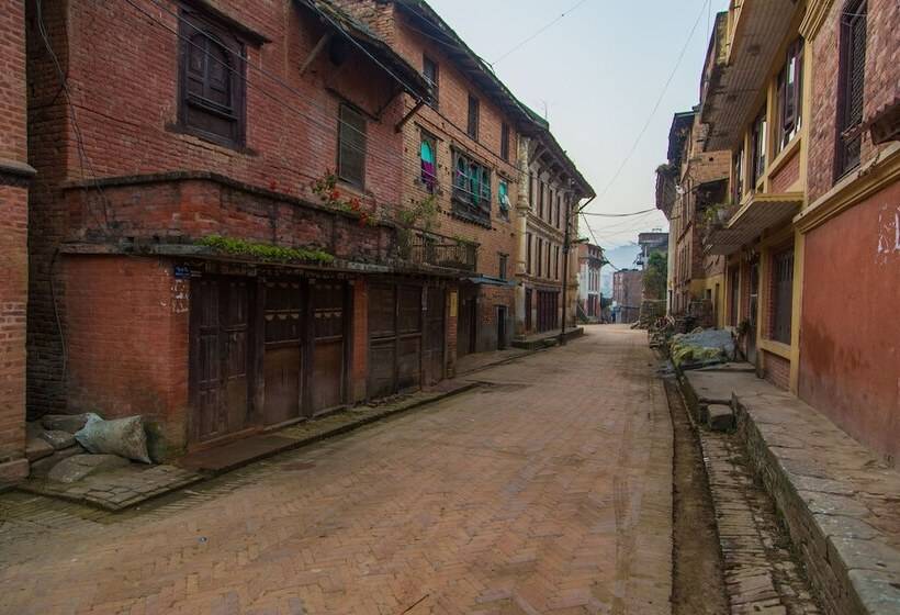 هتل Panauti Community Homestay