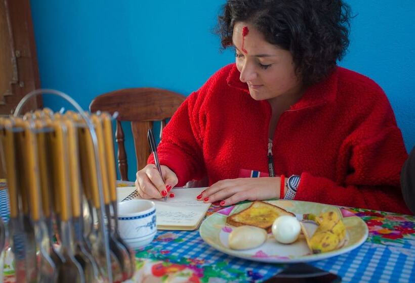 هتل Panauti Community Homestay