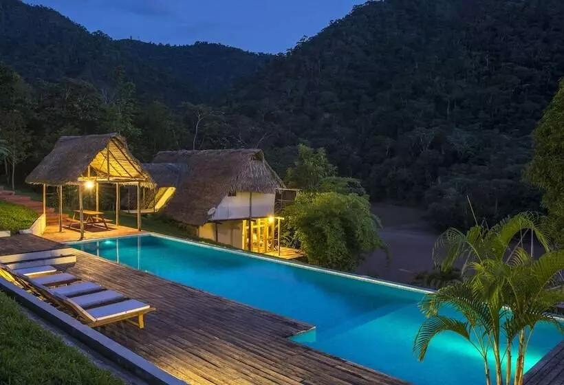 ホテル Pumarinri Amazon Lodge