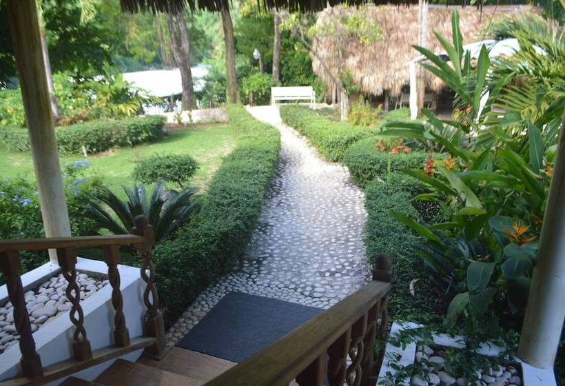 هتل Rancho Don Cesar